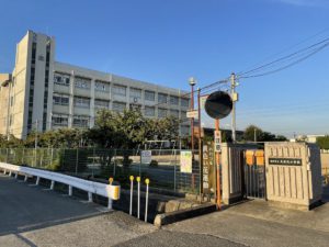 市立大津茂小学校<br />
（徒歩7分/約550m）