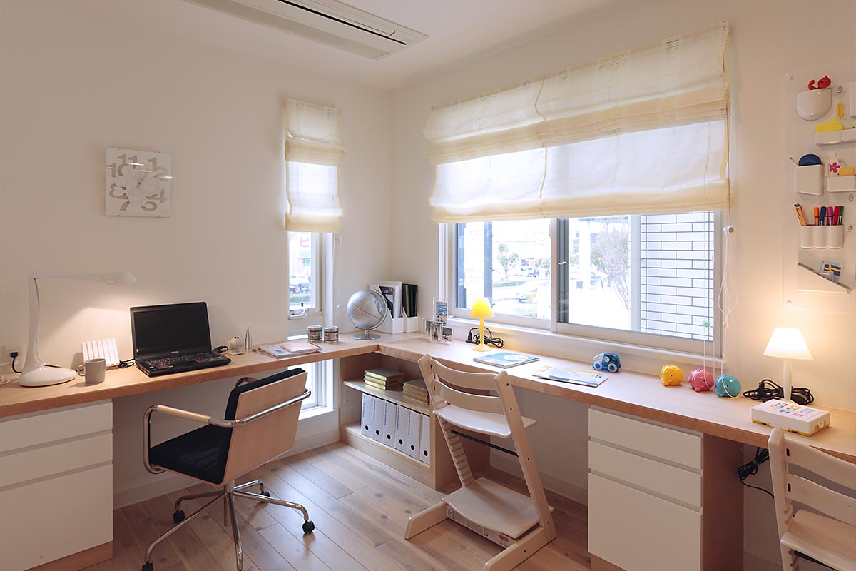 鉄骨系住宅 播磨中央展示場 内観写真:書斎